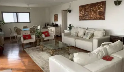 Cobertura Triplex a venda em Moema em São Paulo - SP