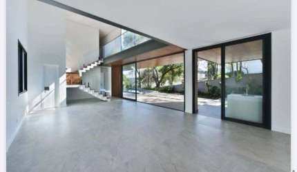 Casa sobrado alto padrão à venda no Condomínio Residencial Tamboré 10 em Santana de Parnaíba - SP