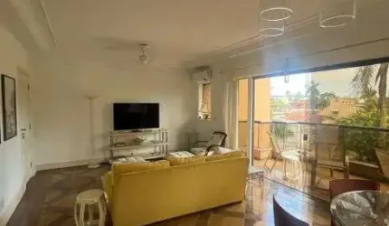 Apartamento duplex à venda no condomínio Edificio Ponta dos Búzios em Enseada em Guarujá - SP