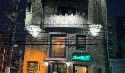 Prédio Medieval à venda no bairro Paraíso em São Paulo - SP