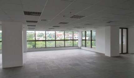 Sala comercial para alugar no Condomínio Piazza Affari no Cambuí em Campinas -SP.