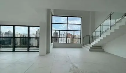 Apartamento duplex alto padrão à venda no Condomínio Vitra Cambuí em Campinas - SP