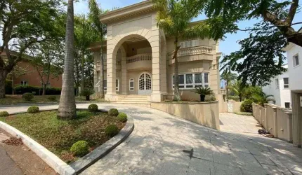 Casa de altíssimo padrão à venda no Tamboré - SP.