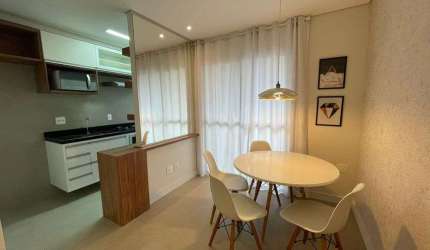 Apartamento semi mobiliado para venda no Condomínio Urban Taquaral em Campinas - SP.