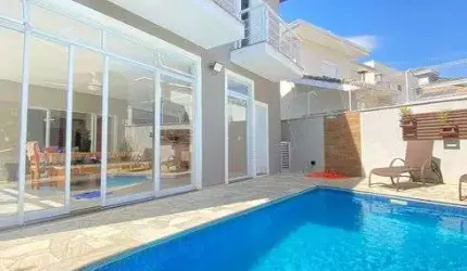 Casa à Venda em Itatiba no Condomínio Itatiba Countruy Club.