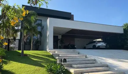 Casa sobrado alto padrão à venda no Condomínio Villaggio Paradiso no Bairro Itapema em Itatiba - SP