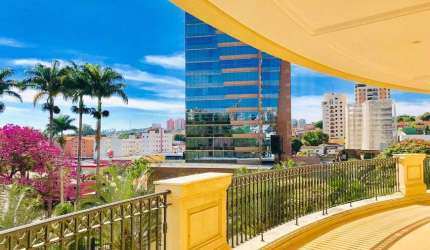 Apartamento à venda de altíssimo padrão com 6 suítes, possui 710 m2 no Cambuí em Campinas - SP