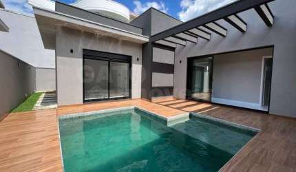 Casa à venda no Condomínio Itahyê em Santana de Parnaíba - SP.