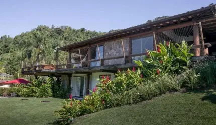 Casa de alto padrão à venda no Condomínio PortoGalo em Angra dos Reis - RJ.