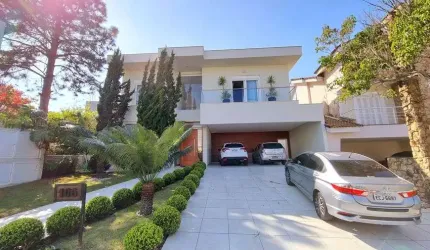 Sobrado à venda no condomínio de Alto Padrão Morada dos Lagos, Aldeia da Serra, Barueri - SP