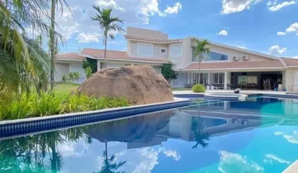 Casa à venda no Condominio Vale das Laranjeiras em Indaiatuba - SP.