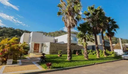 Casa Sobrado de Altíssimo Padrão no Condomínio Residencial Tamboré em Barueri - SP