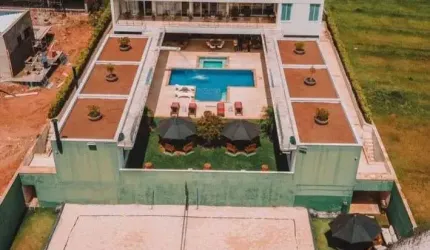 Casa mobiliada à venda no Condominio Tamboré 1 em Barueri - SP.