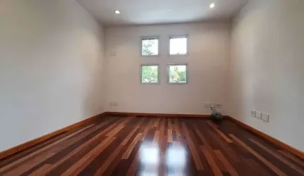 Casa à venda no Condomínio Alphaville 1 em Barueri - SP.