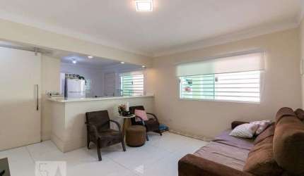 Casa para venda possui 198 metros quadrados com 3 quartos em Vila Galvão - Guarulhos - SP