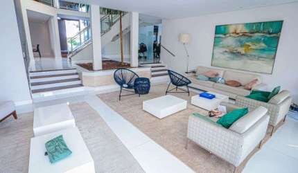 Casa alto padrão à venda e para locação no Condomínio Alphaville Residencial 2 em Barueri - SP