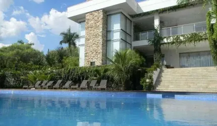 Casa de altíssimo padrão para venda e locação em Vinhedo - SP.