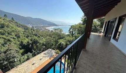 Casa mobiliada alto padrão para aluguel prox. ao mar no Condomínio Ponta das Toninhas - Ubatuba - SP