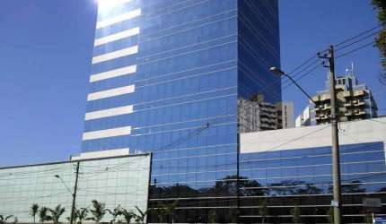 Sala comercial para alugar no Condomínio Piazza Affari no Cambuí em Campinas - SP.