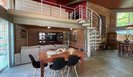 Casa Sobrado alto padrão à venda no Condomínio São Paulo II em São Paulo II em Cotia - SP