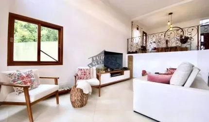 Casa Sobrado alto padrão à venda no Condomínio Palm Hills no Jardim do Rio Cotia em Cotia - SP