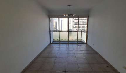 Apartamento alto padrão à venda no edifício Villa D Este na Vila Nova Conceição - SP.