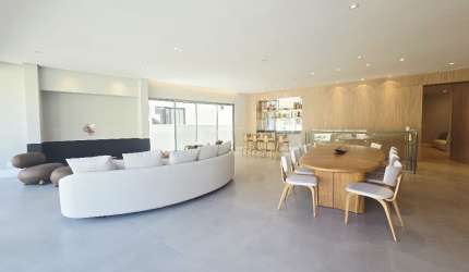 Casa alto padrão à venda no Alphaville Residencial Um em Barueri em São Paulo - SP.
