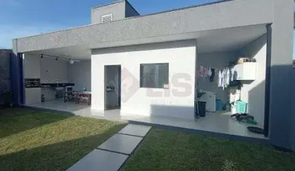 Casa à venda 3 Quartos, 1 Suite, 4 Vagas, 179M², Pontal de Santa Marina, Caraguatatuba - SP
