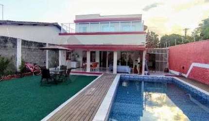 Casa à venda 3 Quartos, 1 Suite, 4 Vagas, 360M², Jardim Britânia, Caraguatatuba - SP