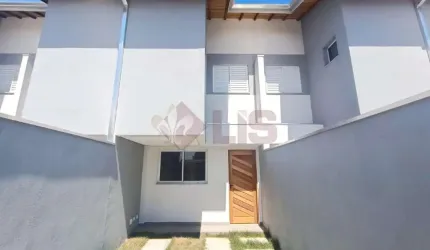 Sobrado à Venda no Pontal de Santa Marina – Conforto e Localização Privilegiada!