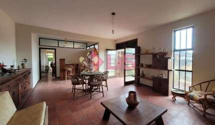 Ideal para hostel, pousada ou uso residencial – 4 suítes e lazer - Martim de Sá
