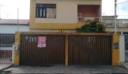 Casa no bairro 13 de Julho