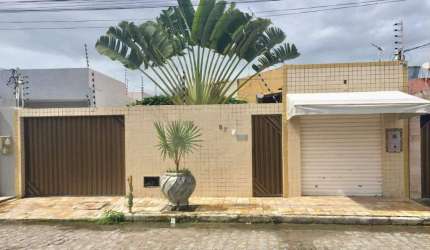 Casa à venda, 3 quartos, 1 suíte, Aruana - Aracaju/SE