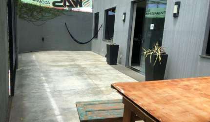 Prédio comercial no bairro Salgado Filho