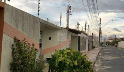 Excelente Casa a venda no bairro Coroa do Meio