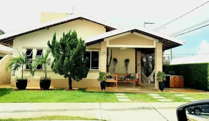 Casa de esquina no Condominio Residencial Villa dos Bosques