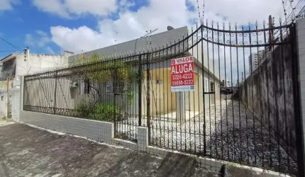 Excelente Casa Comercial no Bairro Ponto Novo