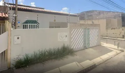 Casa Comercial à venda, 3 quartos, 2 suítes, 2 vagas, Grageru - Aracaju/SE