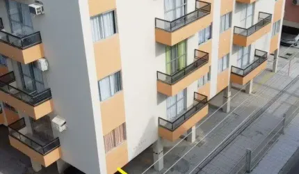 APARTAMENTO DE 1 QUARTO NA PRAIA DE BOMBAS
