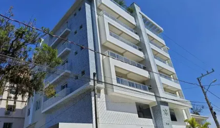 APARTAMENTO AMPLO NA PRAIA DE BOMBAS