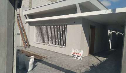 Casa para venda tem 400 metros quadrados com 4 quartos em Ipiranga - São Paulo - São Paulo