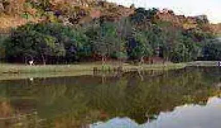 Casa com 6 dormitórios à venda, 841 m² por R$ 2.100.000,00 - Vila Santo Antônio - São Roque/SP