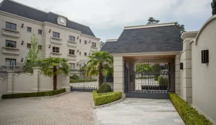 Apartamento 03 Dorm. à venda no Bairro Bela Vista com 215 m² de área privativa - 2 vagas de garagem