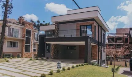 Casa 03 Dorm. à venda no Bairro Altos Pinheiros com 467 m² de área privativa