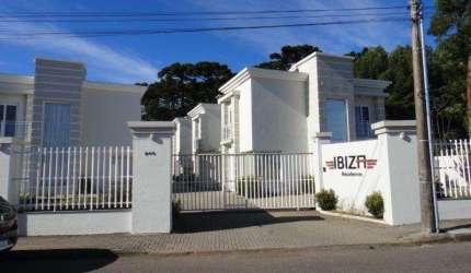 Casa 03 Dorm. à venda no Bairro Parque das Hortências com 120 m² de área privativa - 2 vagas de garagem