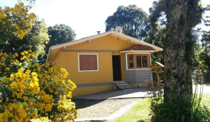 Casa 05 Dorm. à venda no Bairro Vale dos Pinheiros com 105 m² de área privativa
