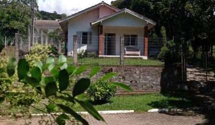 Casa 03 Dorm. à venda no Bairro Vale das Colinas com 110 m² de área privativa - 2 vagas de garagem