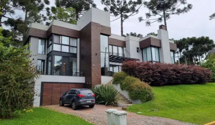 Casa 03 Dorm. à venda no Bairro Aspen Mountain com 464 m² de área privativa - 2 vagas de garagem