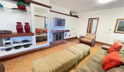 Apartamento 05 Dorm. à venda no Bairro Centro com 176 m² de área privativa - 4 vagas de garagem