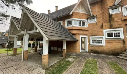 Casa 03 Dorm. à venda no Bairro Planalto com 112 m² de área privativa - 2 vagas de garagem